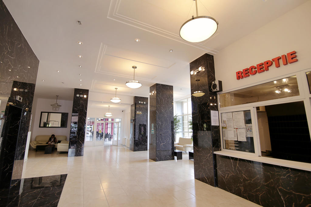Complex Balnear Cerbul Hotel Covasna Exterior photo